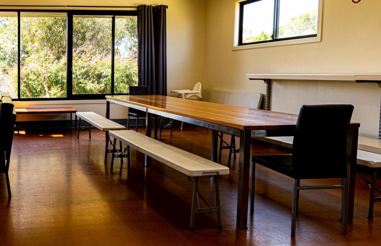 Bellarine Sleeps 30 *